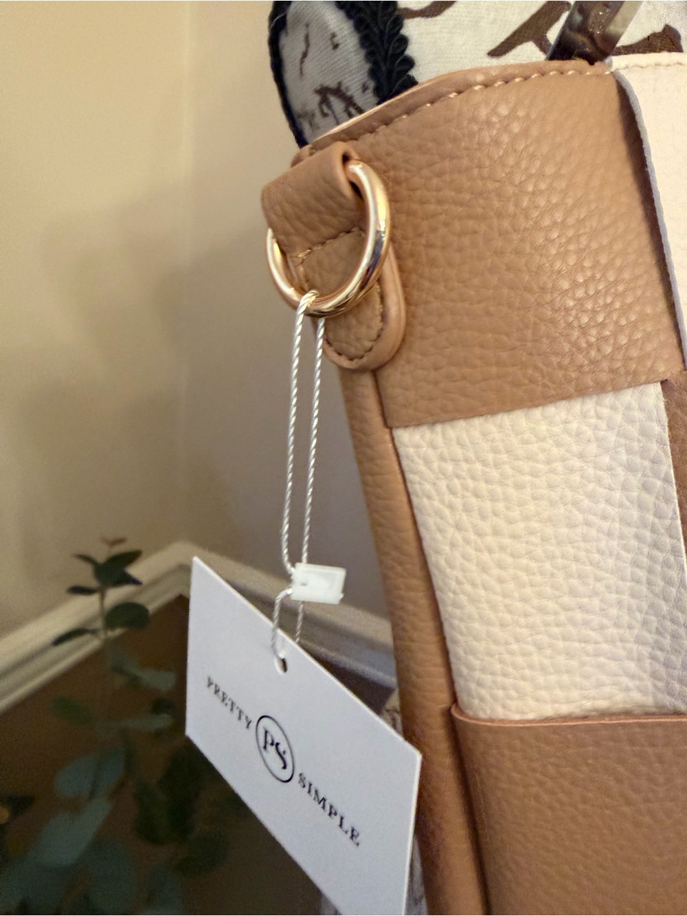 Pretty Simple COURTNEY CHECKERED TOTE with travel slider NWT - Picture 5 of 10